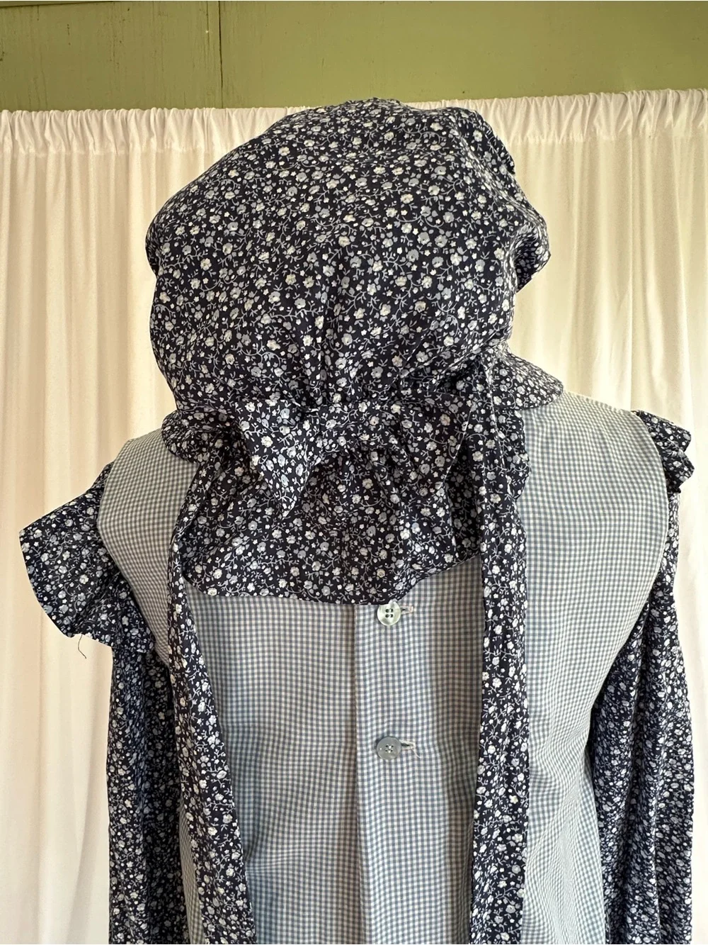 Halloween Child’s Pioneer Dress Pinafore & Bonnet